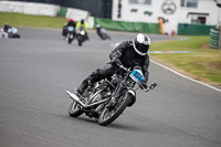 Vintage-motorcycle-club;eventdigitalimages;mallory-park;mallory-park-trackday-photographs;no-limits-trackdays;peter-wileman-photography;trackday-digital-images;trackday-photos;vmcc-festival-1000-bikes-photographs